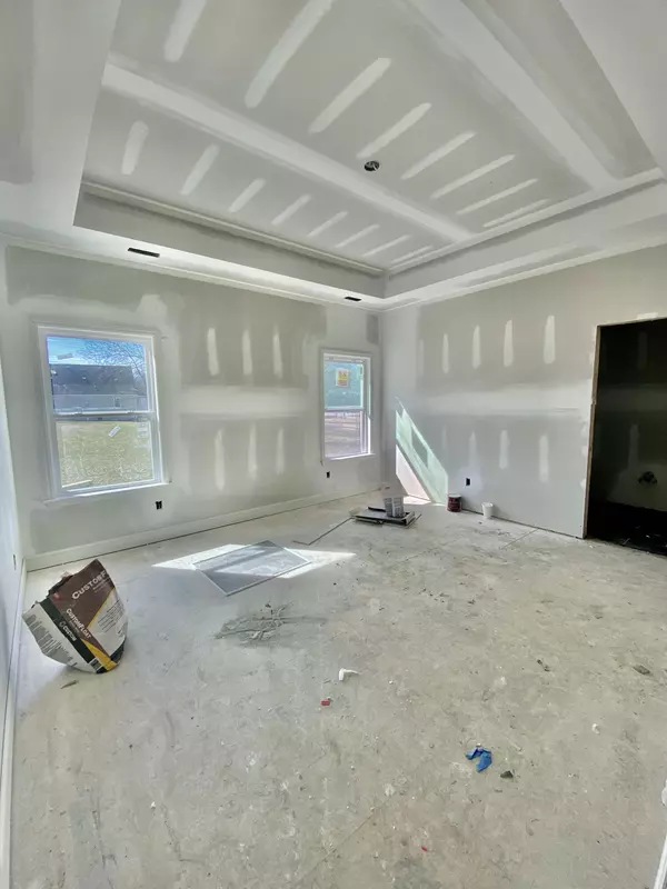 Chattanooga, TN 37421,7118 Old Cleveland PIKE