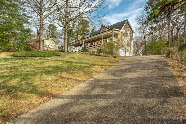 Chattanooga, TN 37421,8808 Quail Run DR