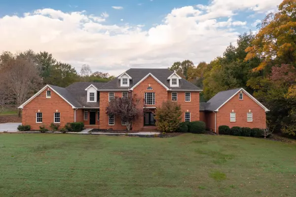 5913 Mountain Pass DR, Ooltewah, TN 37363