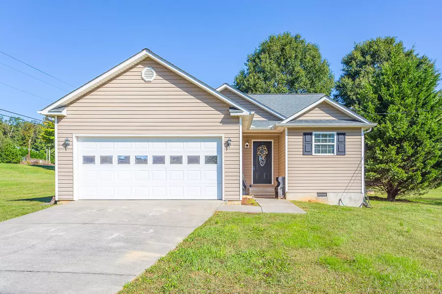 4230 Spring Valley DR, Cohutta, GA 30710