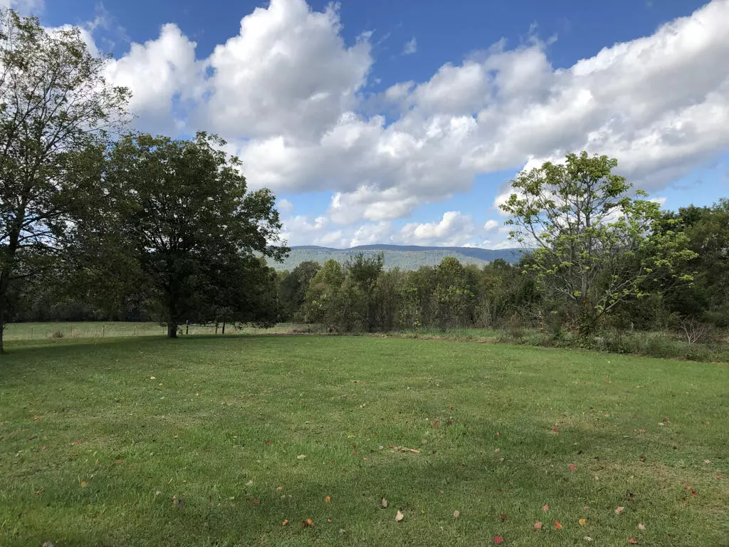 Pikeville, TN 37367,204 Nine Mile Cross RD