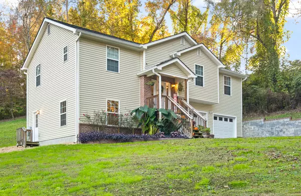 Soddy Daisy, TN 37379,94 Coleman RD