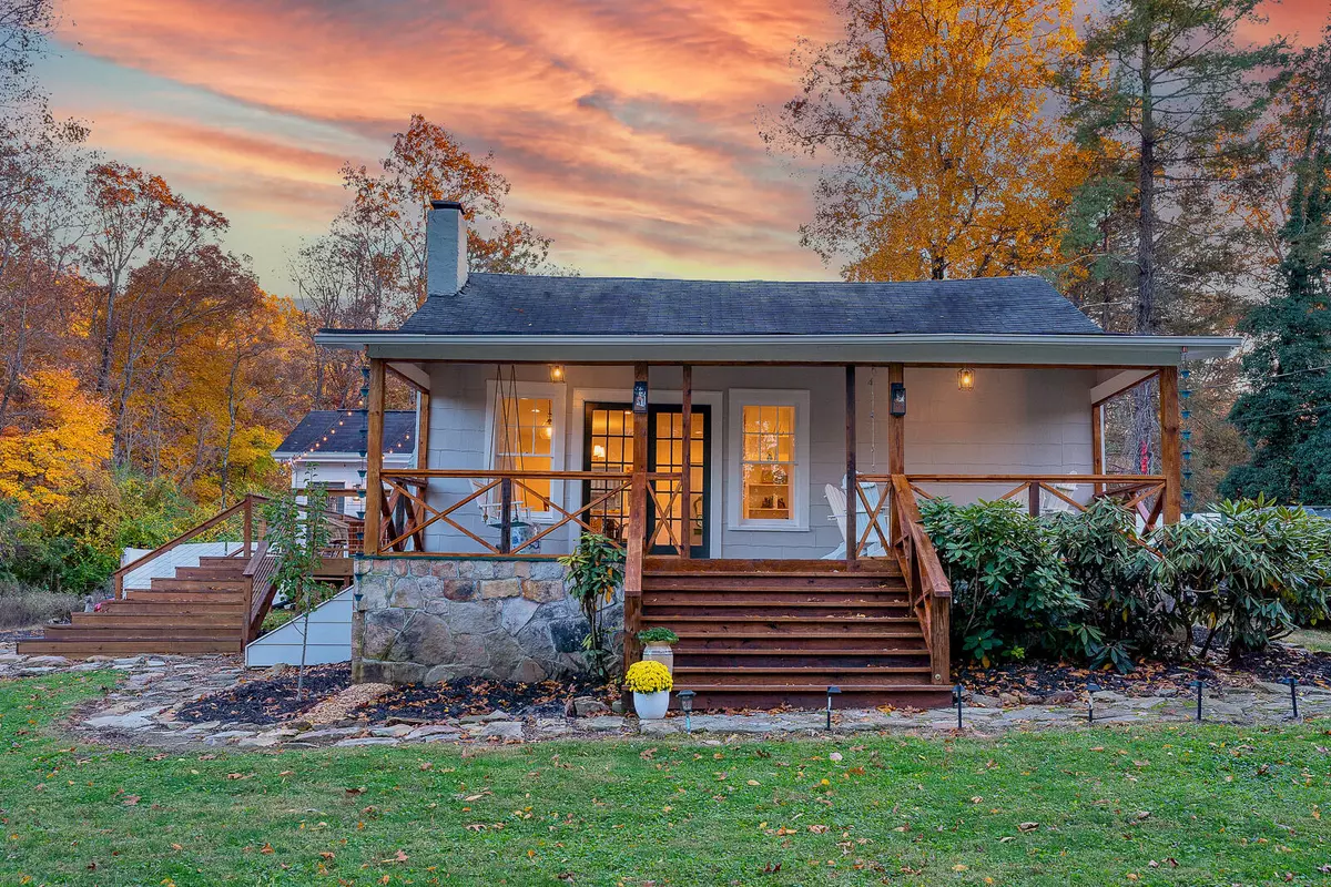 Signal Mountain, TN 37377,614 Georgia AVE