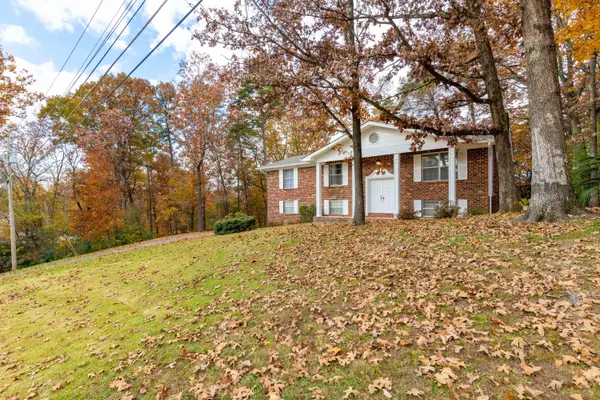 Hixson, TN 37343,419 Shannon DR