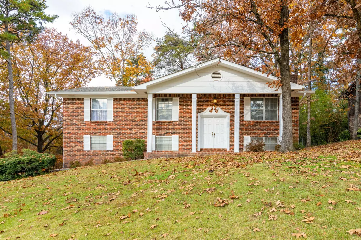 Hixson, TN 37343,419 Shannon DR