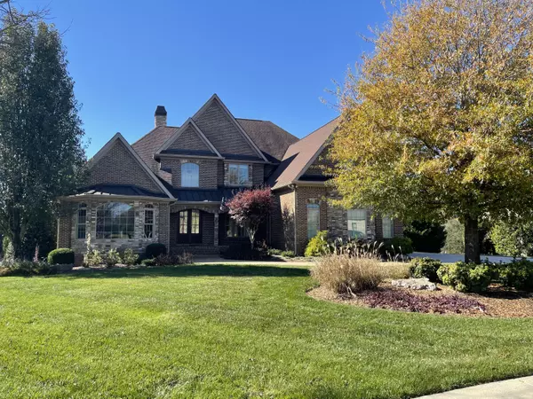 8069 Jonathan DR, Ooltewah, TN 37363