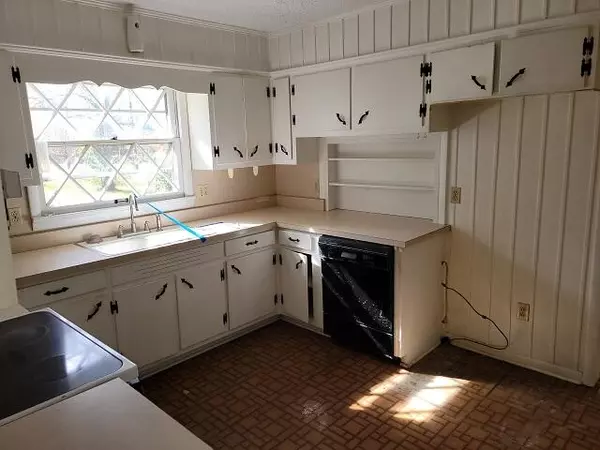 Fort Payne, AL 35967,307 35th ST