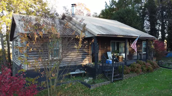74 Thelma ST, Rossville, GA 30741