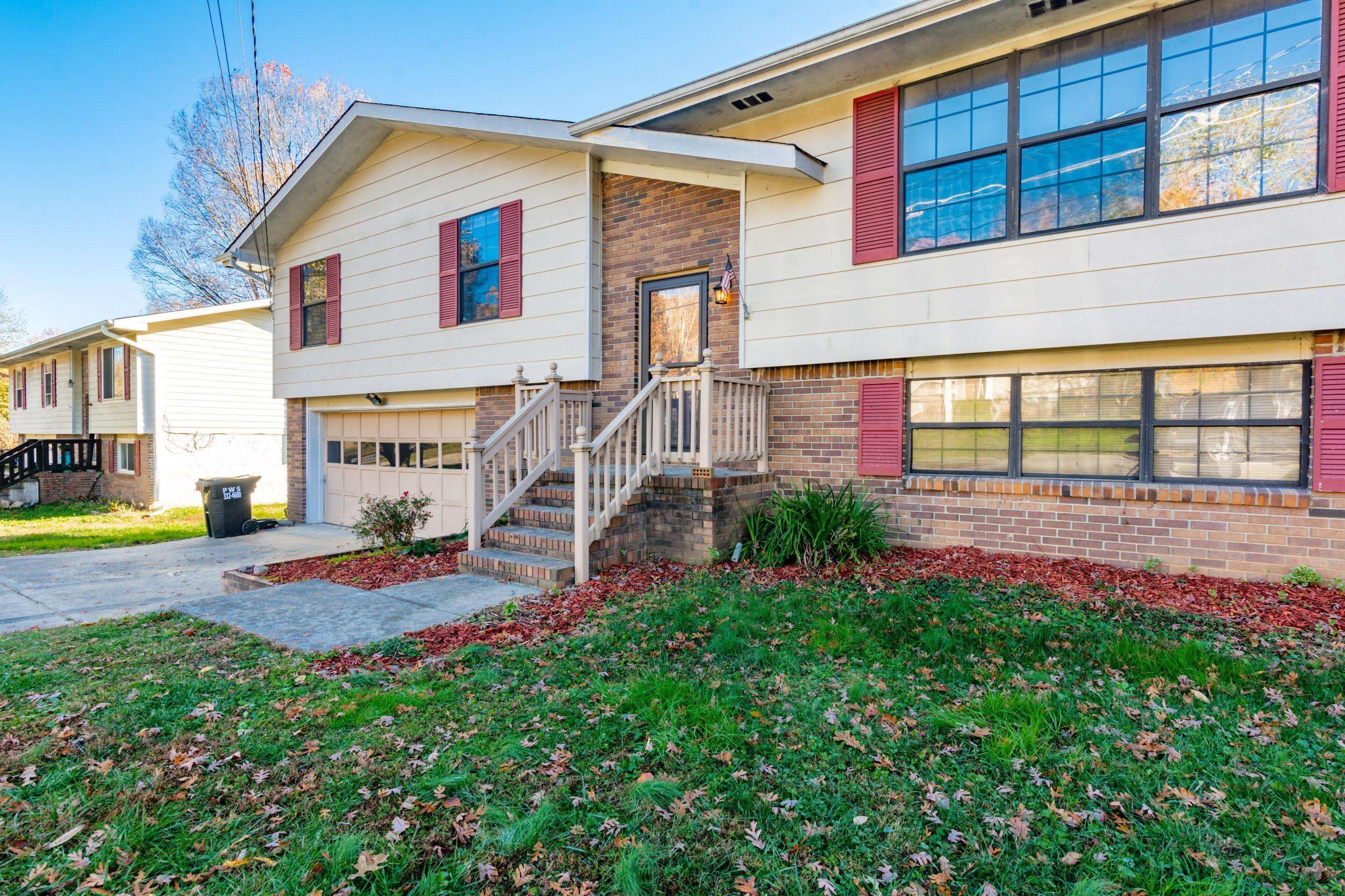 Hixson, TN 37343,8230 Blue Spruce DR