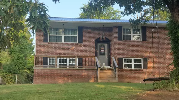 38 Janet LN, Rossville, GA 30741