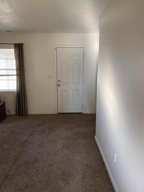 Rossville, GA 30741,107 Oak ST