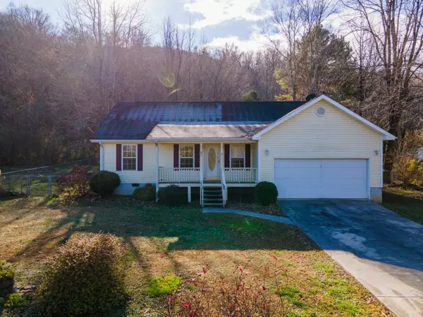 60 Canyon Park DR, Trenton, GA 30752