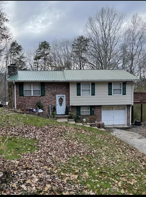 200 Highland DR, Rossville, GA 30741