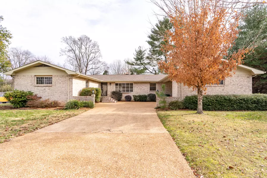 118 Valleybrook CIR, Hixson, TN 37343