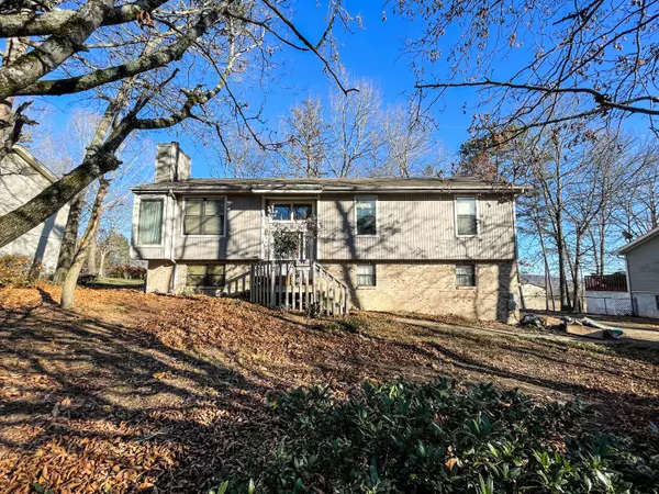 5118 Hunter Village DR, Ooltewah, TN 37363