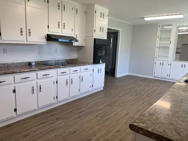 Whitwell, TN 37397,564 Pine Street ST