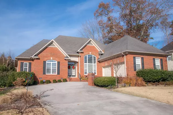 3233 Greenmantle CT, Ooltewah, TN 37363