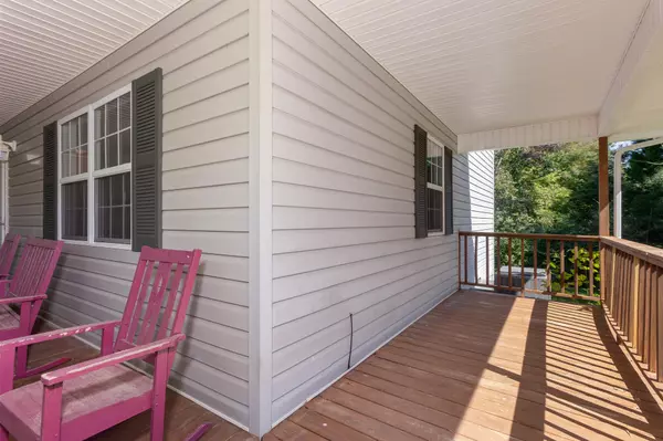 Trenton, GA 30752,446 Pikes DR