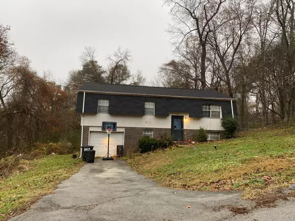 5907 Stonewall DR, Harrison, TN 37341