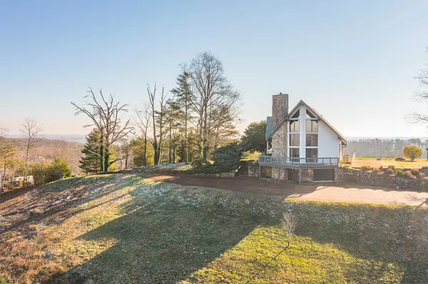 Ooltewah, TN 37363,9504 Owl Gap LN