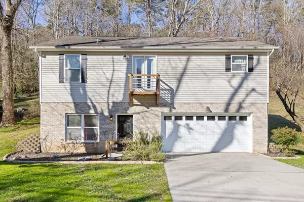 135 Hogan RD, Rossville, GA 30741