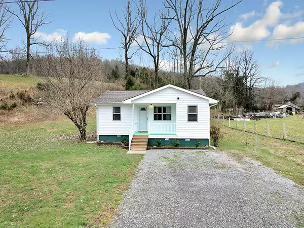 South Pittsburg, TN 37380,7363 Sweetens Cove RD