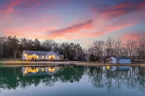 215 Morgan RD, Trenton, GA 30752