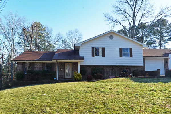 3235 Ardian RD, Chattanooga, TN 37412