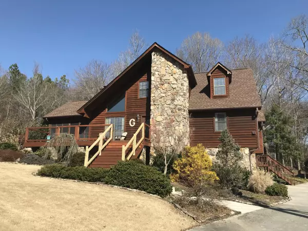 68 Winter LN, Ringgold, GA 30736