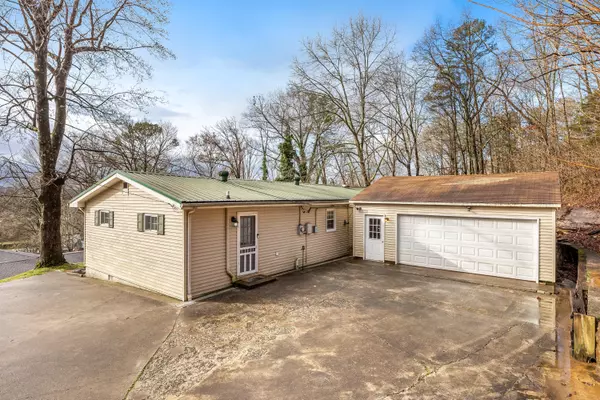 Soddy Daisy, TN 37379,224 Walden CIR