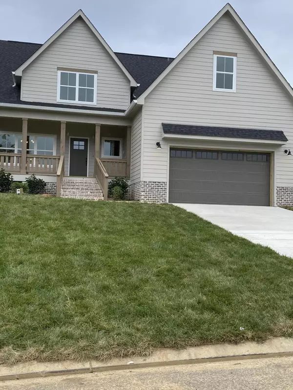 2879 Signal Farms LN, Signal Mountain, TN 37377