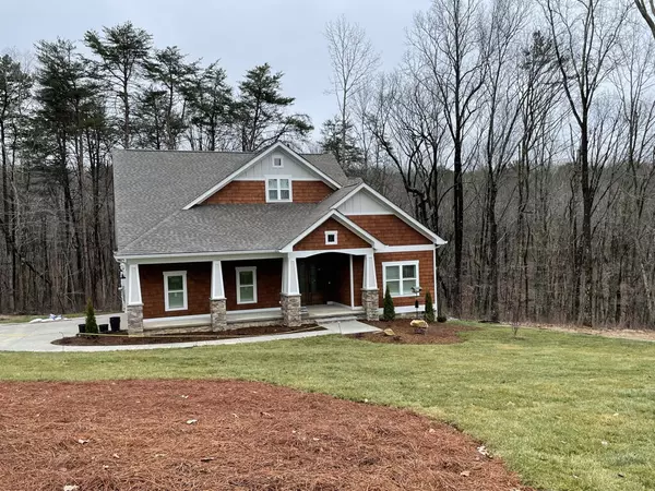 Signal Mountain, TN 37377,7929 Mountain Laurel TRL