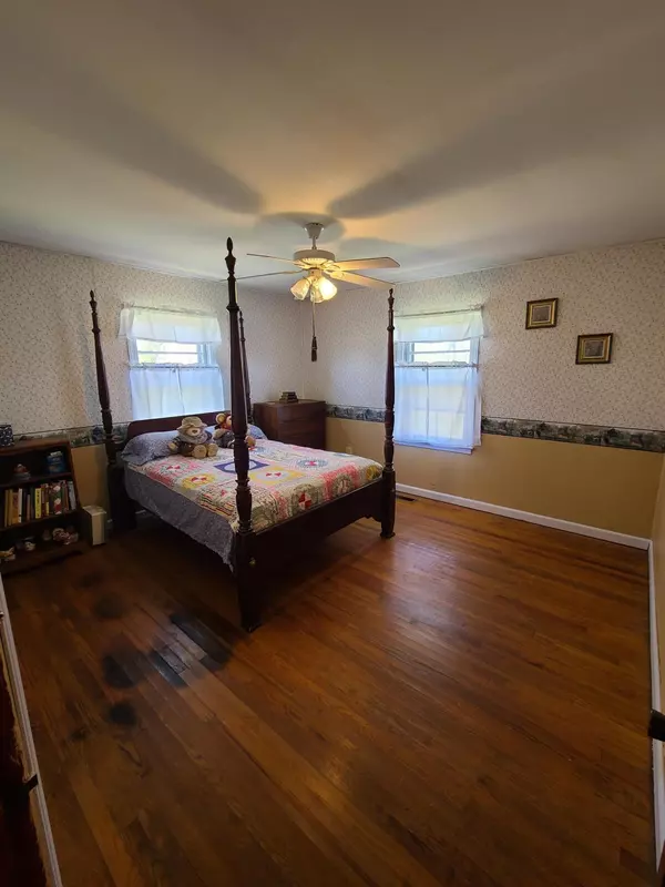 Rossville, GA 30741,1911 Burma RD