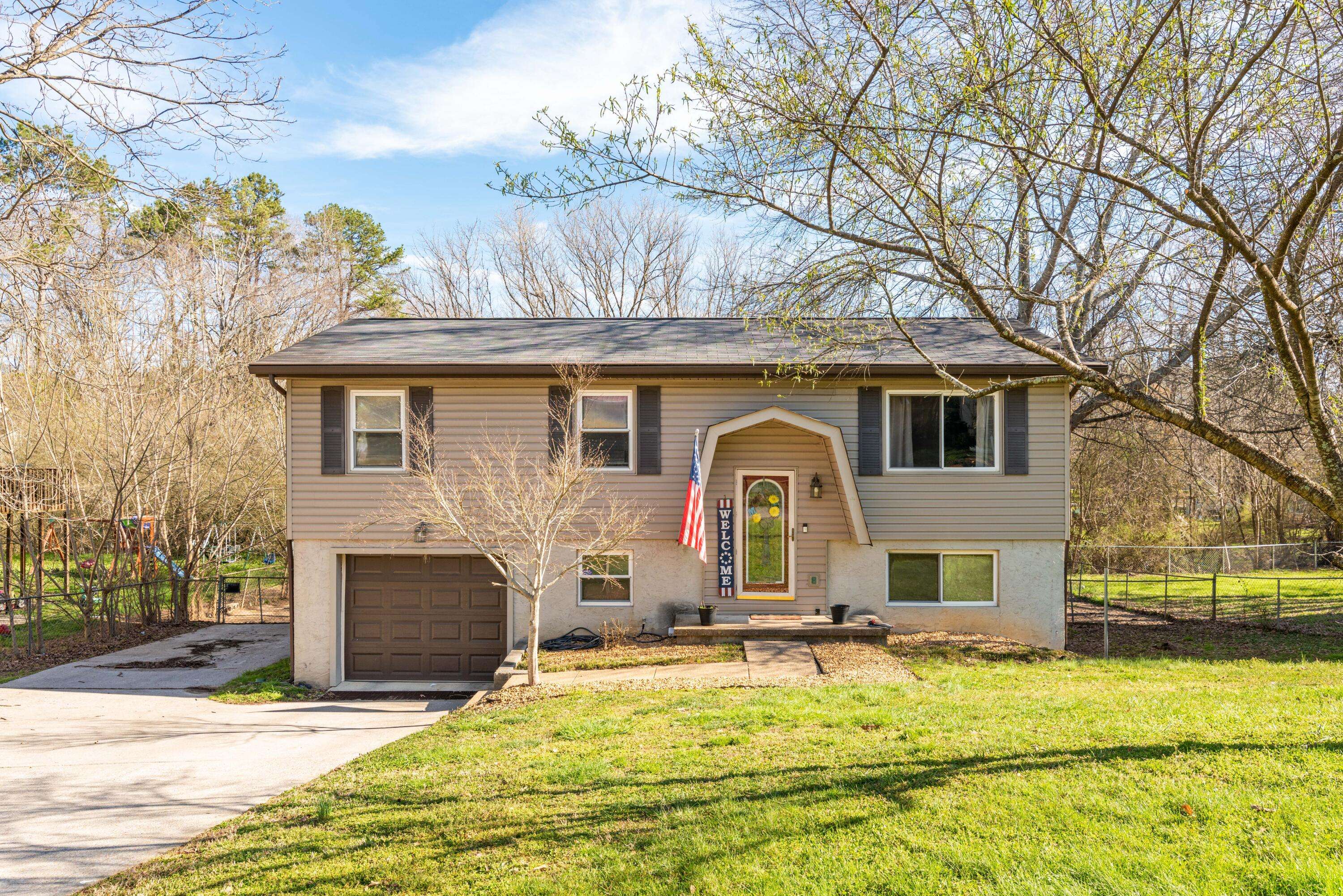 1619 Chester RD, Hixson, TN 37343