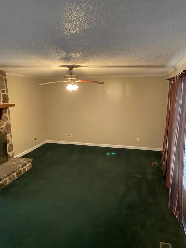 Signal Mountain, TN 37377,7310 Sawyer RD