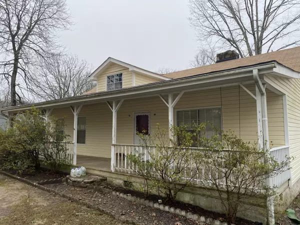 Signal Mountain, TN 37377,7310 Sawyer RD
