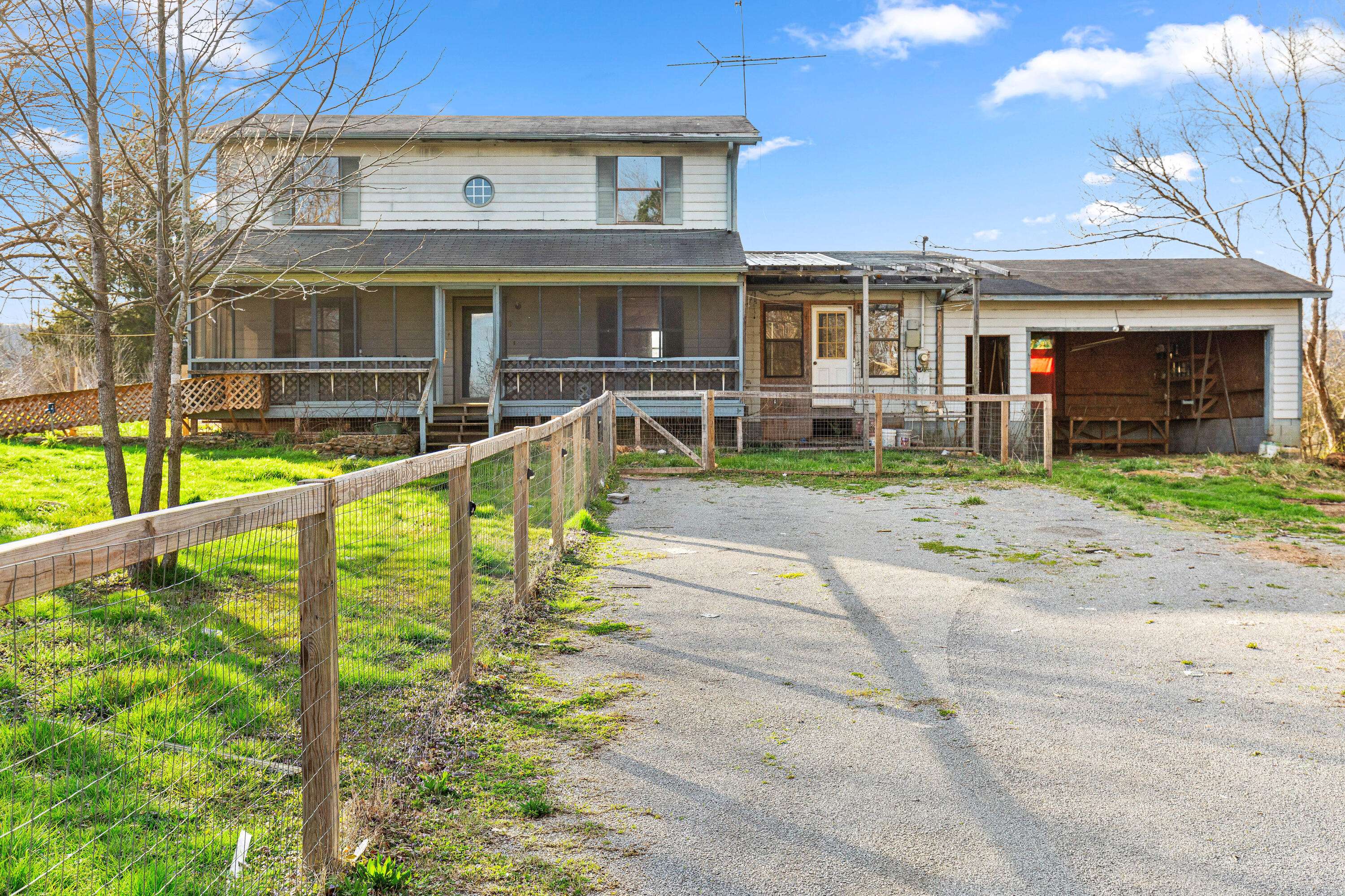 15257 Foamflower LN, Sale Creek, TN 37373
