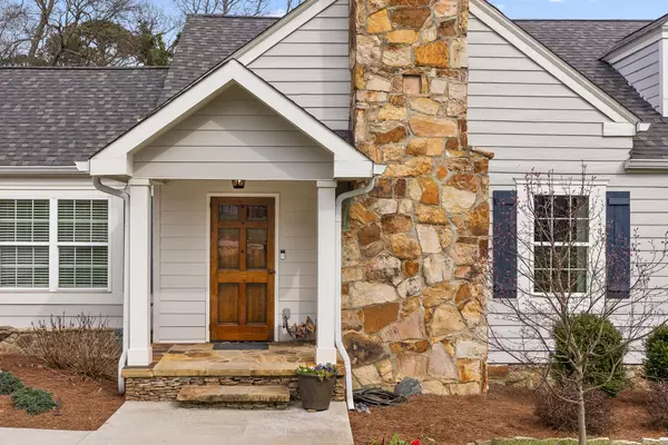 Lookout Mountain, GA 30750,1215 Peter Pan RD