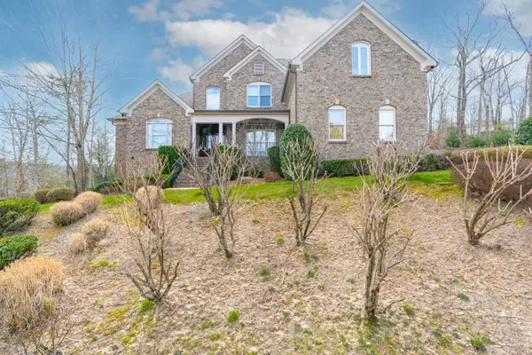 Signal Mountain, TN 37377,14 Ridgerock DR