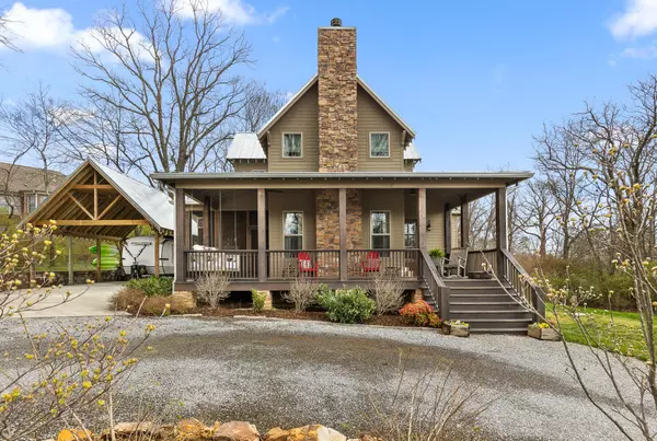 302 Laurel ST, Signal Mountain, TN 37377
