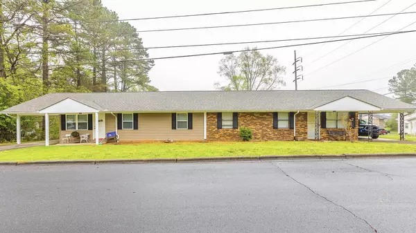 1302 Winton DR, Dalton, GA 30720