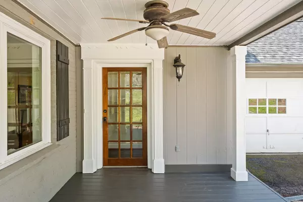 Lookout Mountain, GA 30750,204 Robin Hood TRL