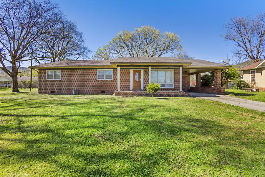 1966 Cedar AVE, South Pittsburg, TN 37380