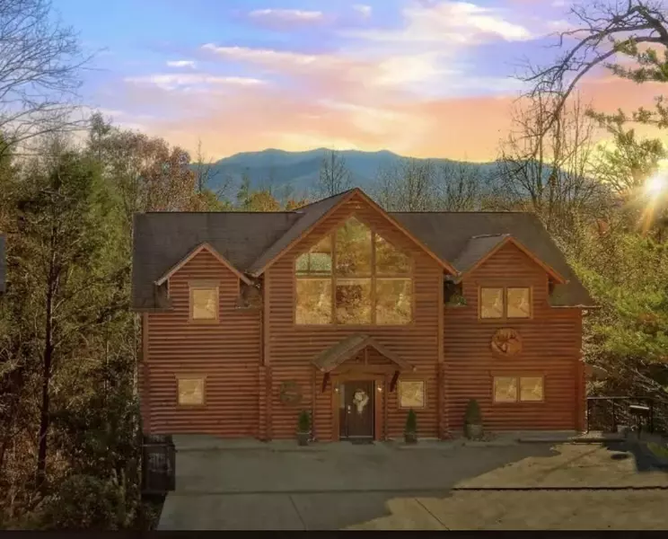 443 Pa Proffitt RD, Gatlinburg, TN 37738