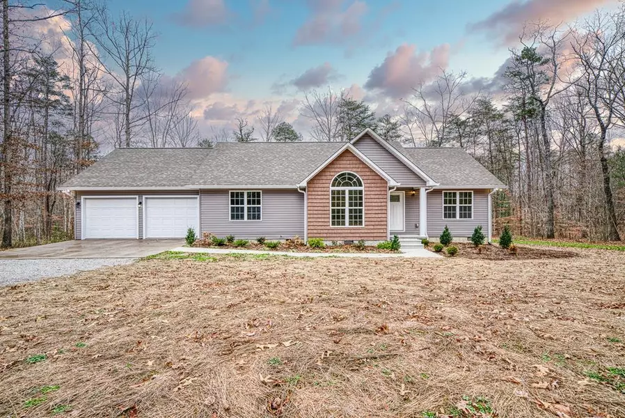 1362 Pilgrim DR, Grimsley, TN 38565