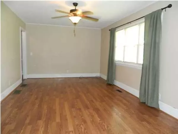 Trenton, GA 30752,44 Pine AVE