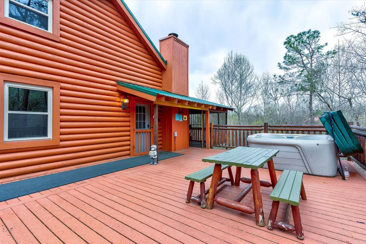 Sevierville, TN 37876,1380 Cupid WAY