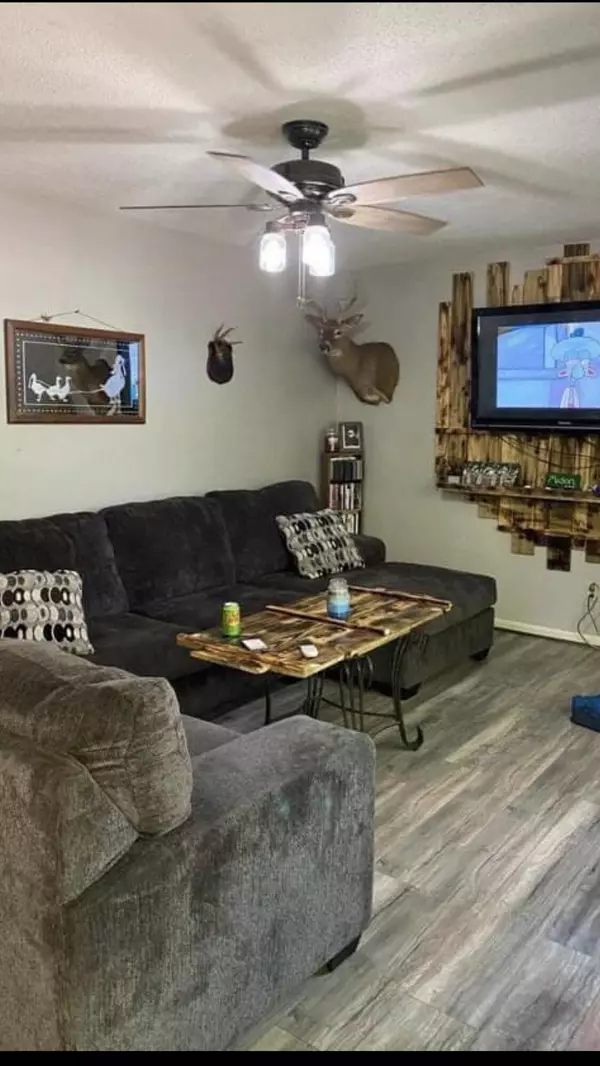 Hillsboro, TN 37342,142 Oakley ST