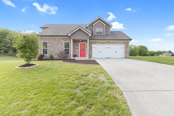 1885 Staghorn DR, Soddy Daisy, TN 37379