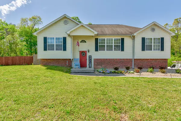 13017 Emerald Creek CIR, Soddy Daisy, TN 37379